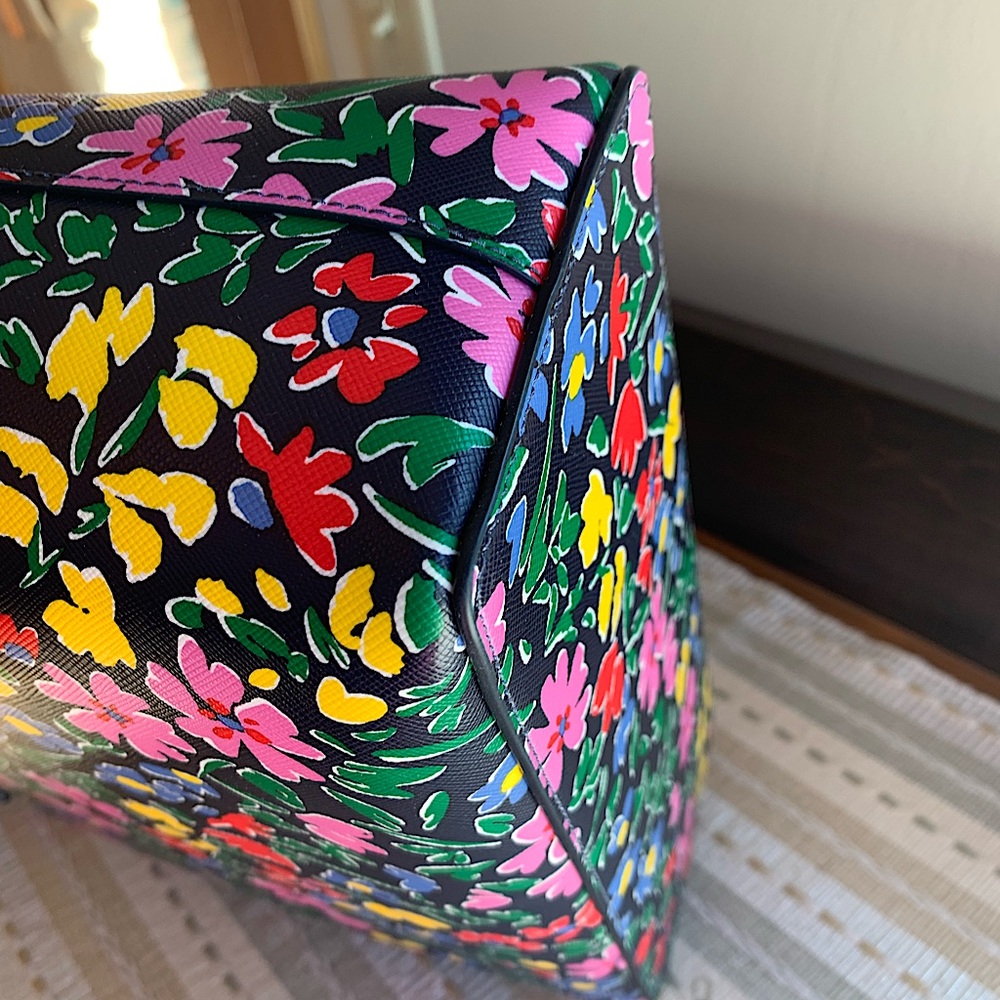 ๐ฅNWTโผ๏ธBEAUTIFUL Kate Spade Shoreside Flora Daily Tote - GREAT for Spring/Summer! - Picture 12 of 16